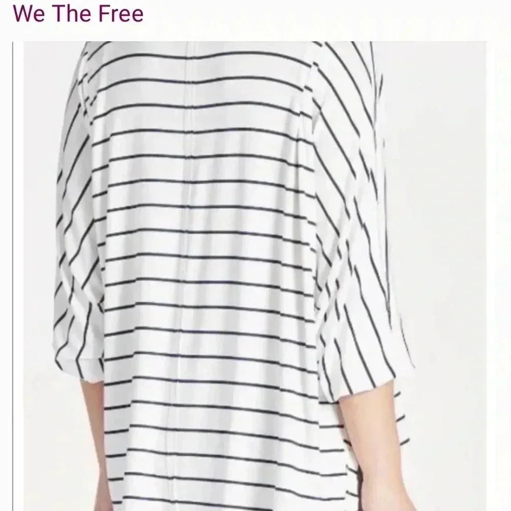 We The Free Navy & White Stripe Crop Collared Top in Size Medium - Picture 2 of 8